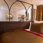 Holiday home Maison Cardinal Furstemberg Paris