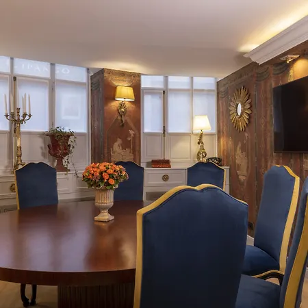 Semesterbostad Maison Cardinal Furstemberg Paris