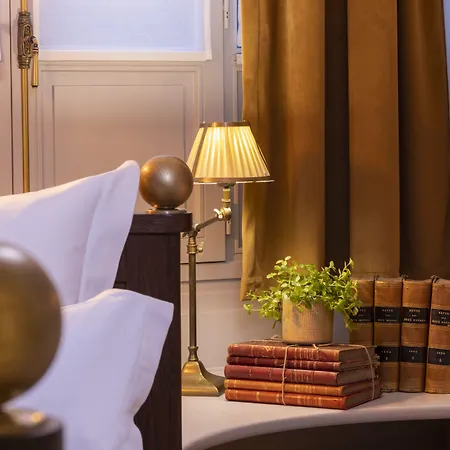 Maison Cardinal Furstemberg Paris