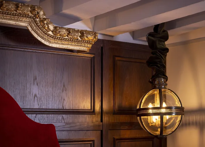 Maison Cardinal Furstemberg Paris