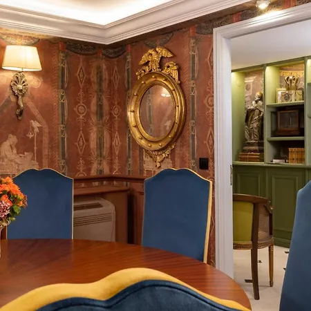 Holiday home Maison Cardinal Furstemberg Paris