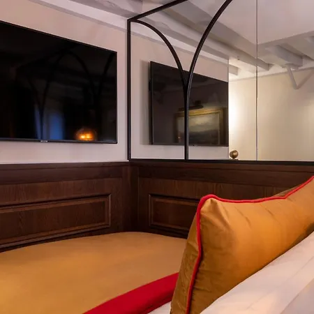 Maison Cardinal Furstemberg Holiday home *